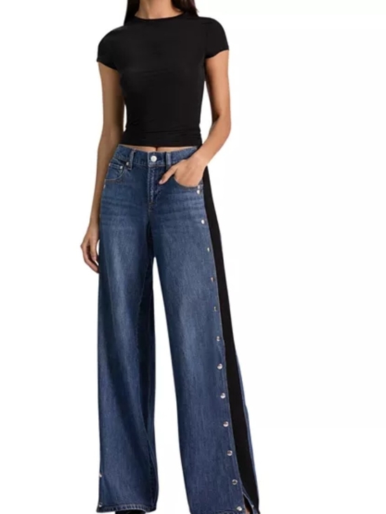 Alice + Olivia Denim - Alice + Olivia Two-Tone Wide Leg Snap-Trim Jeans in Denim Blue and Black Size 26